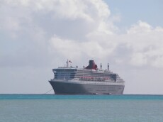 クイーンメリー2号