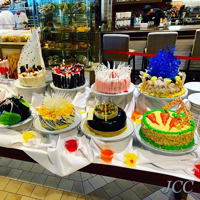 #クアンタムオブザシーズ #ケーキ #ロイヤルカリビアン #クルーズ #quantumoftheseas #cakes #royalcaribbean #instacakes #cruiselife #i2w #cruiseaddict #cruisetravel #dessert #?