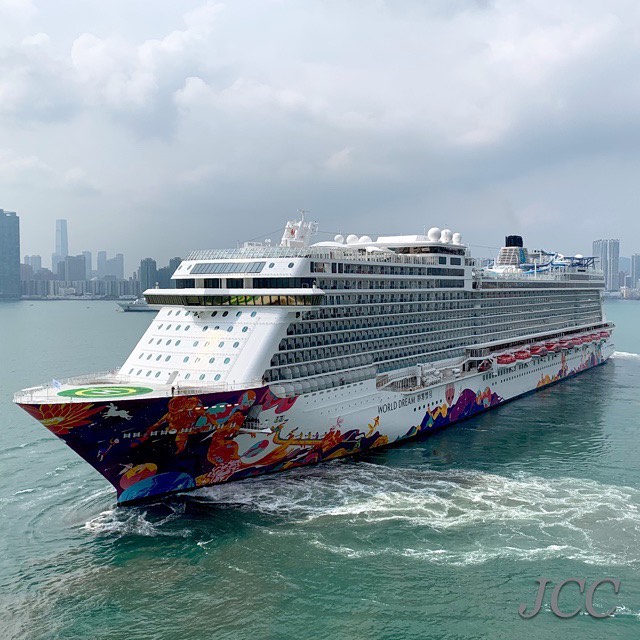 #ワールドドリーム #ドリームクルーズ#香港 #離岸風景 #クルーズ #出航 #客船 #worlddream #dreamcruise #hongkong #cruise #i2w #cruiselife #instacruiseship #travel #asiacruise #?