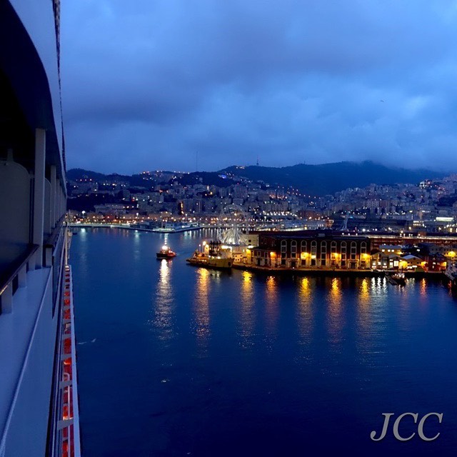 #ジェノバ #イタリア #入港風景 #mscプレチオーサ #クルーズ #船旅 #genoa #italy #mscpreziosa #cruiselife #i2w #onboard #cruiseaddict #cruisetime #travel #?