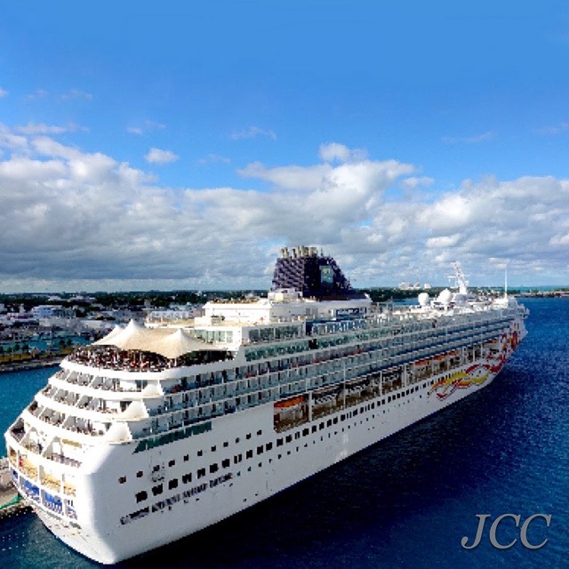 #ノルウェジャンサン #ナッソー #バハマ #客船 #クルーズ #旅行 #norwegiansun #nassau #bahamas #cruise #i2w #instacruiseship #cruiselife #travel #cruiseaddict #cruiseship #?