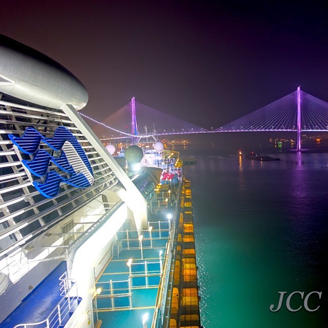 #ダイヤモンドプリンセス #プリンセスクルーズ #夜景 #ライトアップ #旅行 #diamondprincess #princesscruises #nightview #lightup #i2w #cruiselife #cruiseaddict #instacruise #travel #cruisevacation #cruise #?