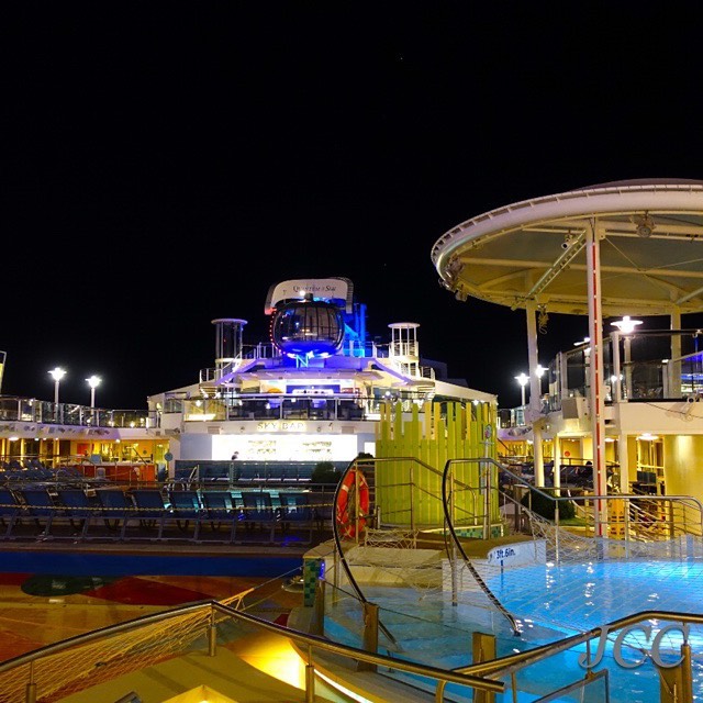 #クアンタムオブザシーズ #ロイヤルカリビアン #クルーズ #ノーススター #ジャグジー #旅行 #quantumoftheseas #royalcaribbean #cruise #northstar #i2w #pooldeck #cruiselife #cruiseaddict #cruiselover #instacruise #cruisefan #cruisetravel #cruisegram #travel #?